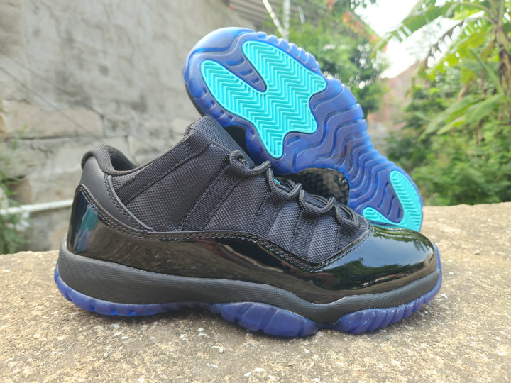 Air Jordan 11 Retro Gamma Bleu